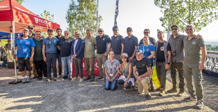 Il Sindaco di Faicchio insieme ad una parte del team organizzativo del Trofeo Fiocchi-Sabatti