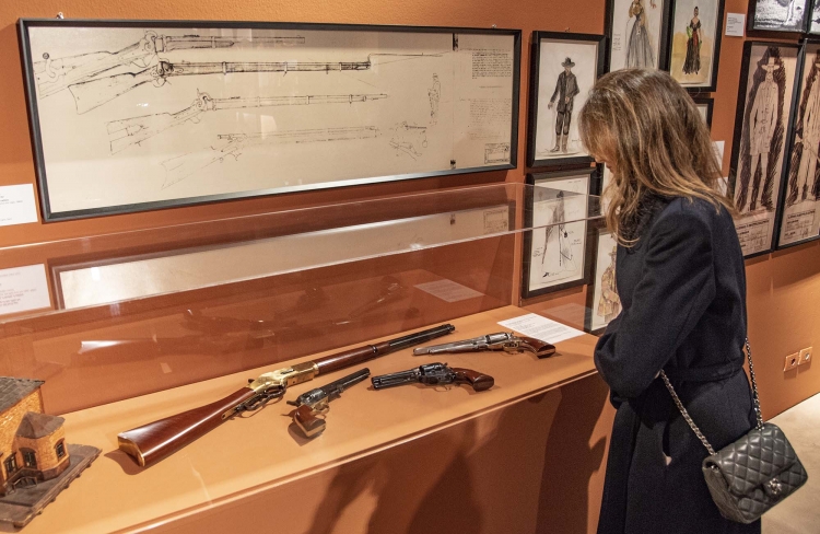 Alcune armi Uberti alla mostra dedicata a Sergio Leone