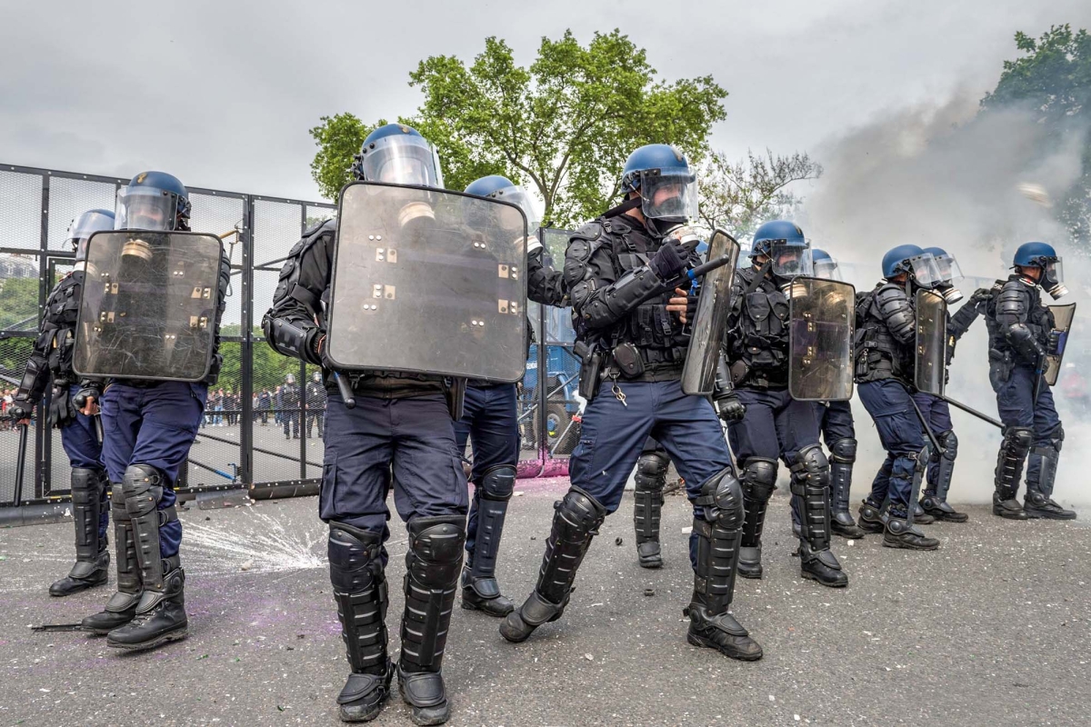 I migliori scudi antisommossa sono francesi. E oggi anche italiani.