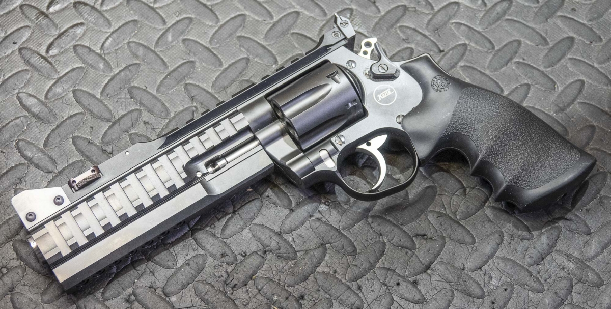 L'armeria Shooter Store è in grado di intervenire anche su armi particolari, come i revolver Korth