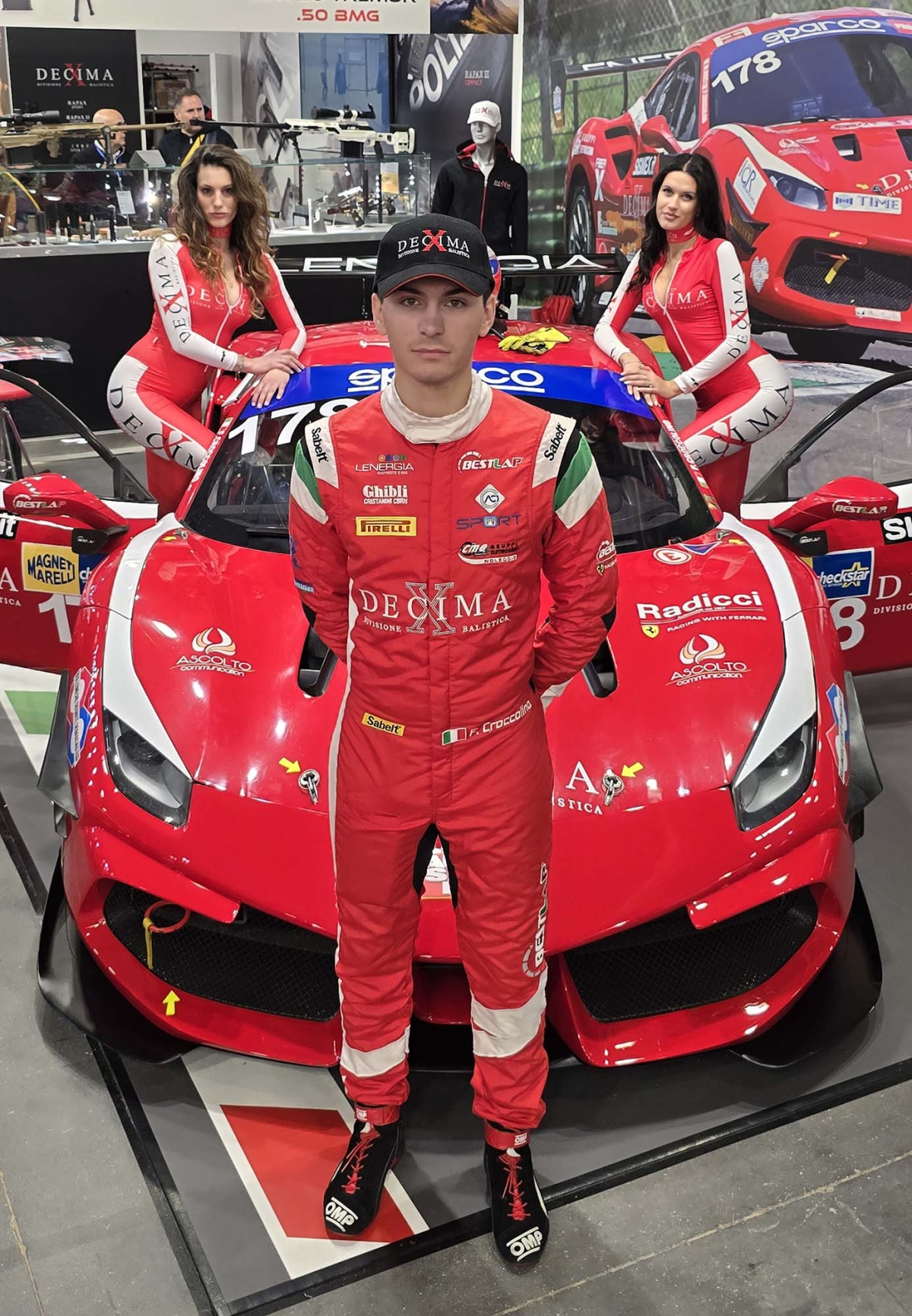 XDB - Decima Divisione Balistica a EOS 2025 A EOS Show, non solo armi: Filippo Croccolino, pilota del del Team Decima Divisione Balistica, con la Ferrari 488 GT Evo