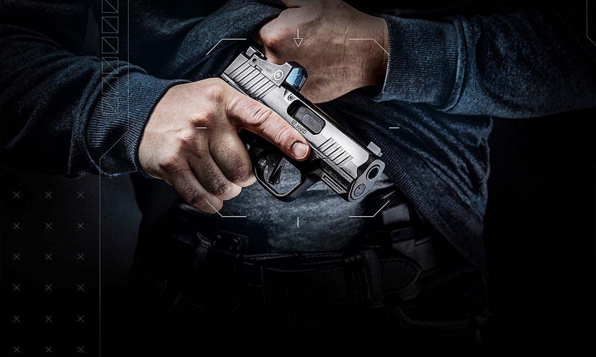 Extremely compact and lightweight, featuring an innovative locking system, the R7 Mako is Kimber&#039;s first polymer frame, striker-fired pistol
