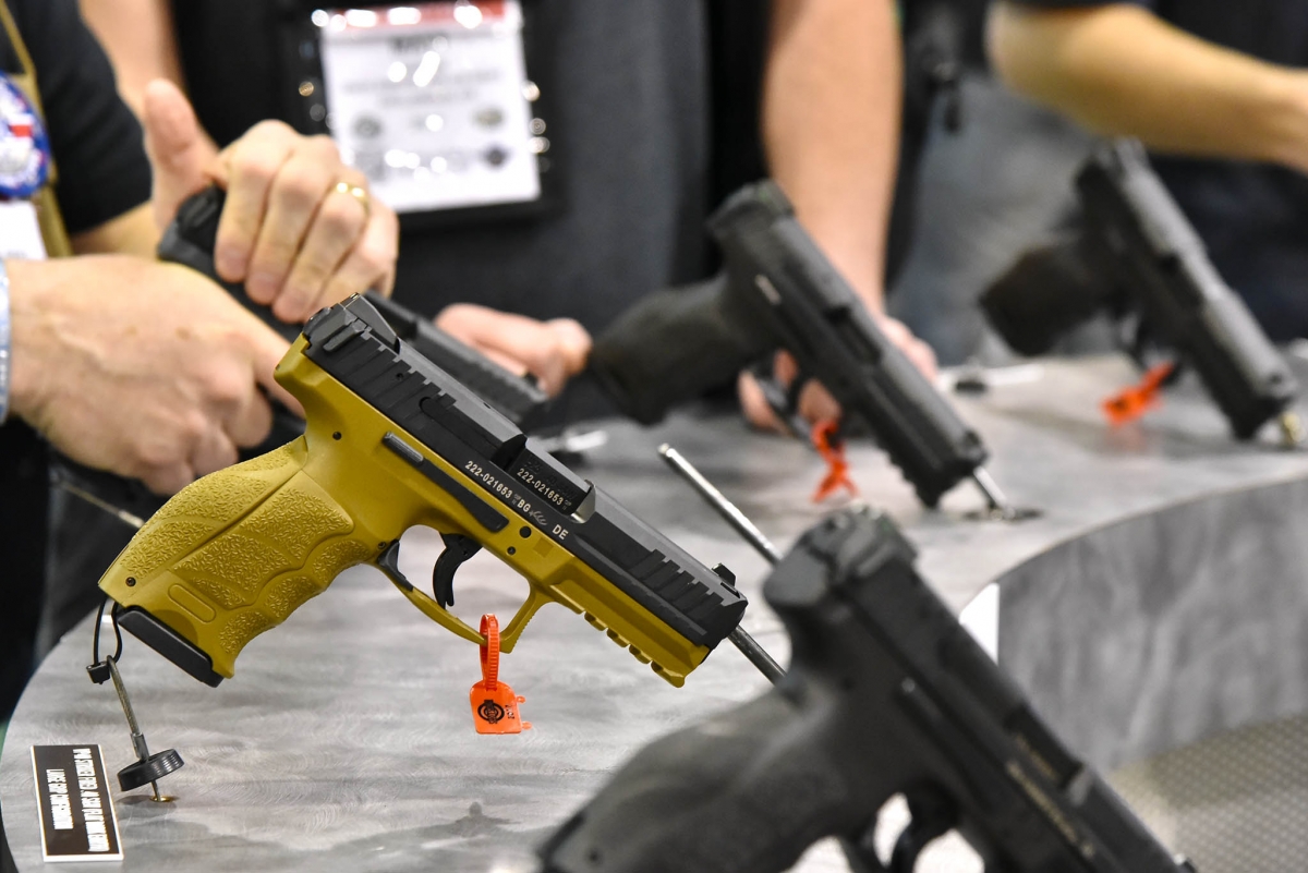 Heckler &amp; Koch launches the new VP9 and VP40 Tactical, FDE and Grey pistol variants!