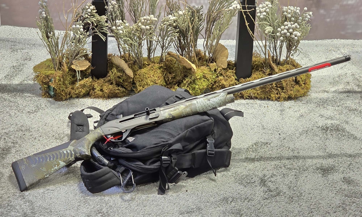 Benelli Super Black Eagle 3 Advanced Impact hunting shotgun