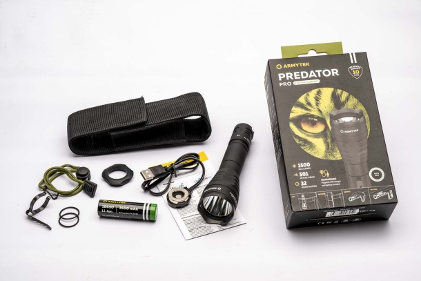 Torcia Armytek Predator Pro Magnet USB