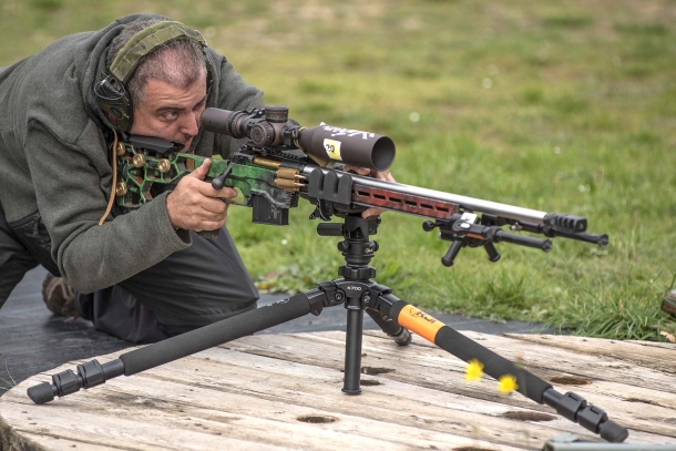 KJI Reaper Grip e Reaper Rail: due teste per treppiedi da tiro KJI Reaper Grip e Reaper Rail: due teste per treppiedi da tiro