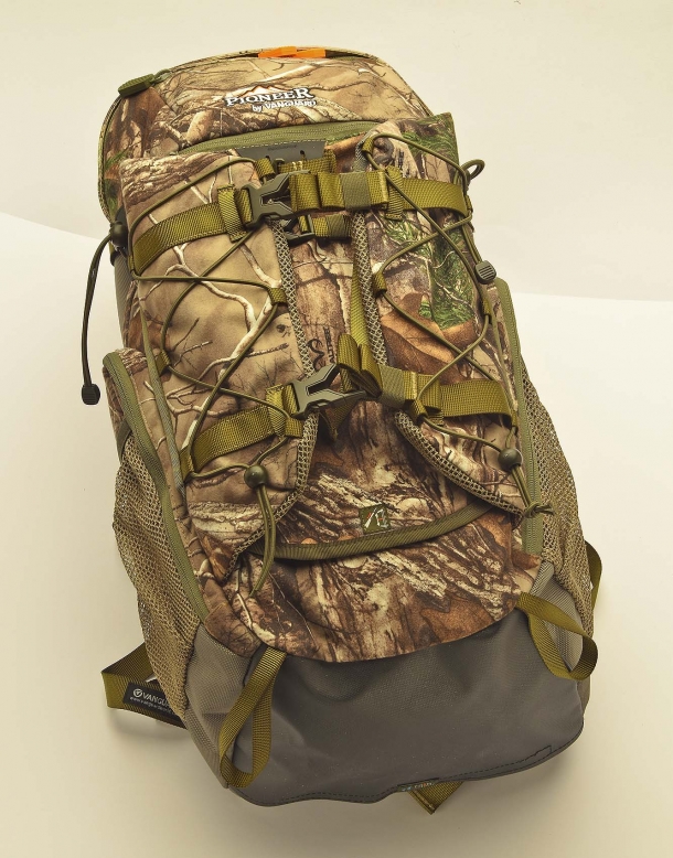 The Vanguard Pioneer 2100RT backpack