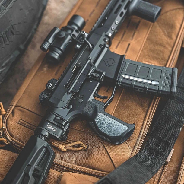Black Collar Arms Priapus Grip Gen2: a better grip for your AR15