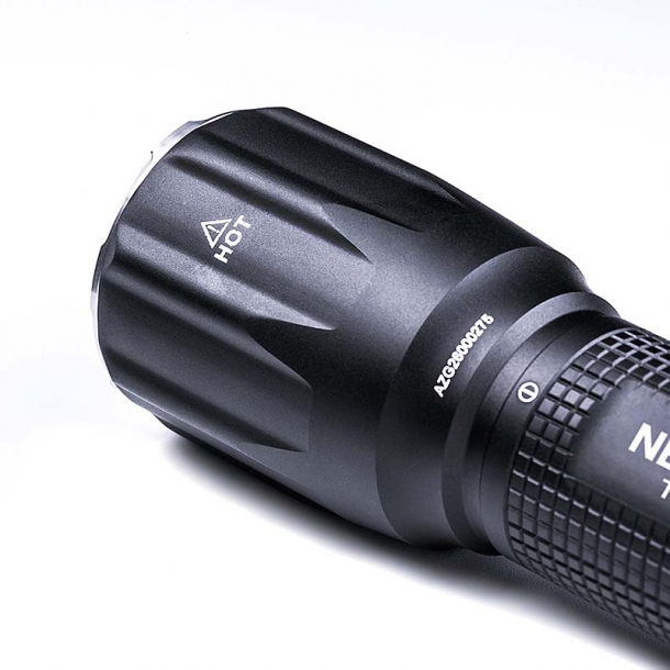 Nextorch TA30 MAX, la nuova e potente torcia tattica multifunzione