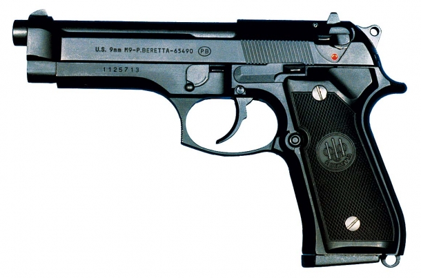 La M9, versione militare USA della Beretta M92-FS, ha sostituito la M1911-A1 a partire dal 1985 presso le Forze Armate degli Stati Uniti