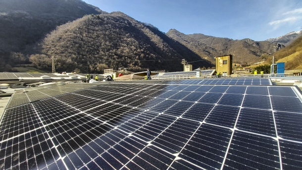  L'impianto fotovoltaico Sabatti è tecnologicamente all'avanguardia, ma soprattutto, è un bell'esempio di capacità manageriale per tutta la Valtrompia, ancora molto indietro nell'impiego di energie rinnovabili, rispetto al resto d'Europa.