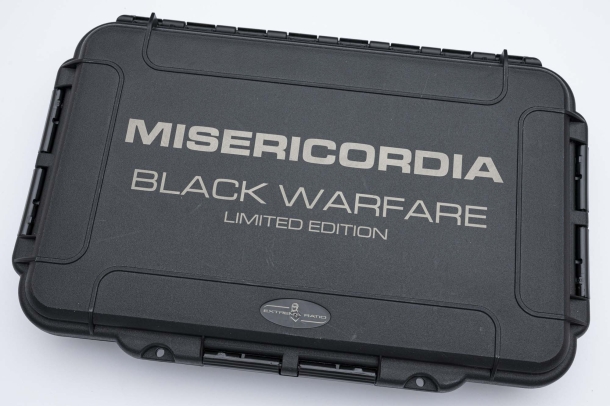 25 anni Extrema Ratio: Misericordia "Black Warfare" Limited Edition