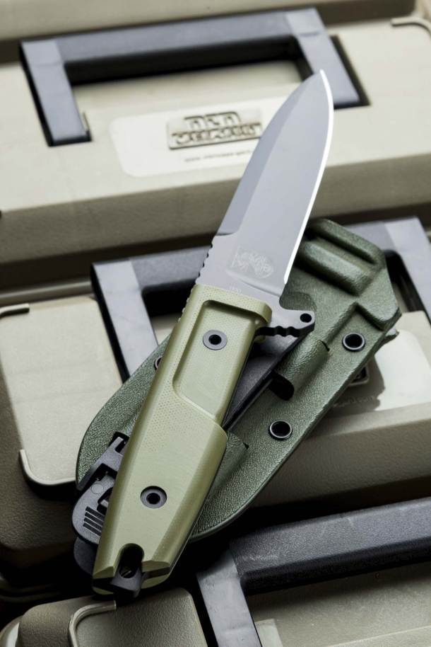 Extrema Ratio E.C.M. Cobra