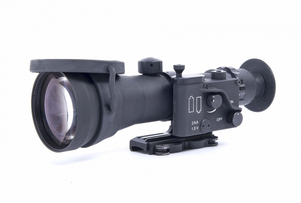 MEPRO HUNTER - Sniper's Night Vision Weapon Sight with x4 or x6 magnification