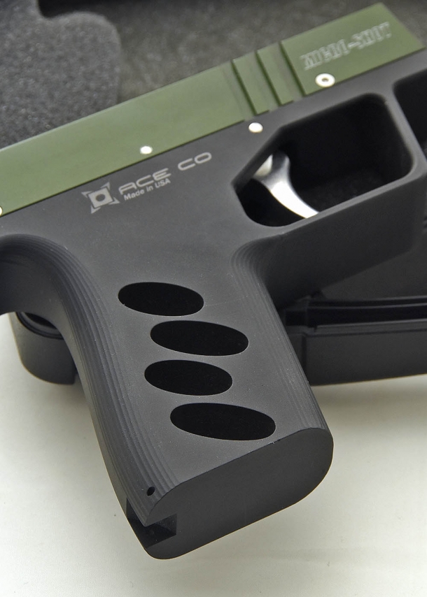 The AceCo Micro-Shot is extremely lightweight, given the engineering of the machined aluminum structure