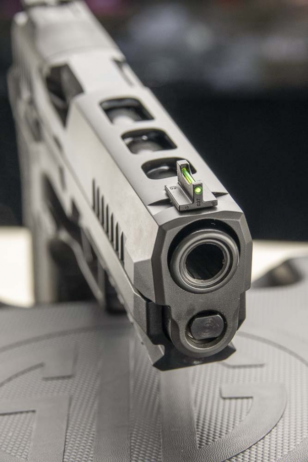 Pistola SIG Sauer P320 X-Five, modularità per il tiro dinamico