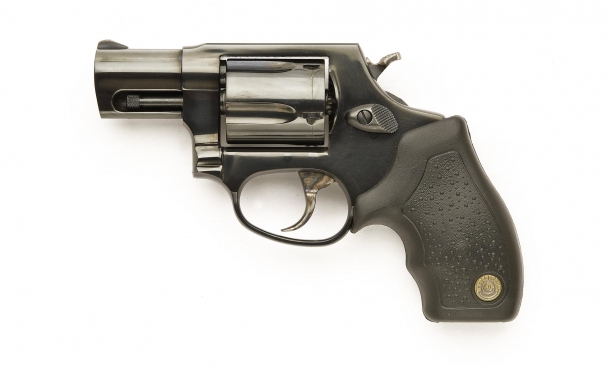 Left side of the Taurus 85 Defender revolver