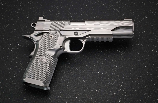 Cabot Guns Serenity MAX pistol – right side