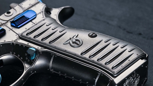 CZ 75 RAF, a limited edition pistol dedicated to the Battle of Britain CZ 75 RAF, a limited edition pistol dedicated to the Battle of Britain