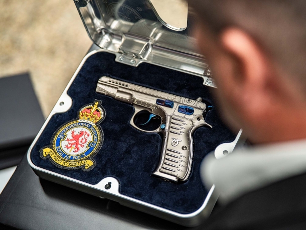 CZ 75 RAF, a limited edition pistol dedicated to the Battle of Britain CZ 75 RAF, a limited edition pistol dedicated to the Battle of Britain