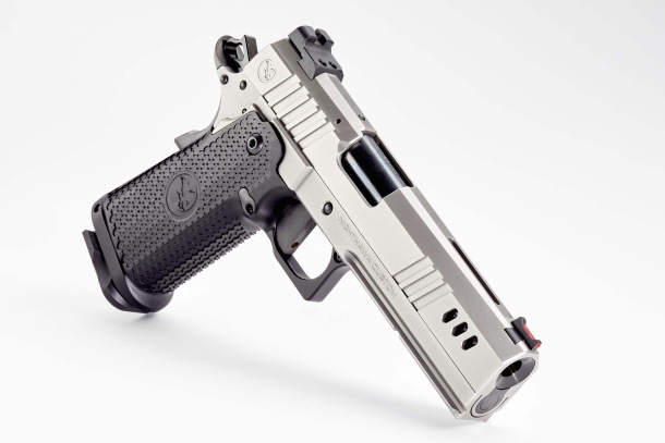 Nighwhawk Custom BDS9: new all-rounder competition double-stack 1911!