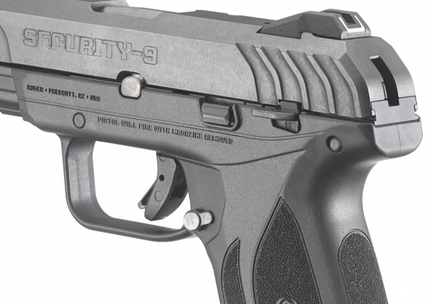 The Ruger Security-9 also offers a manual safety located on the left side of the frame