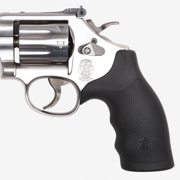 Smith & Wesson Model 648 .22 WMR revolver is back