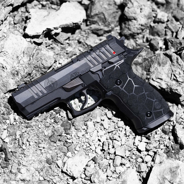 Steyr Arms ATc e ATd, le nuove pistole modulari