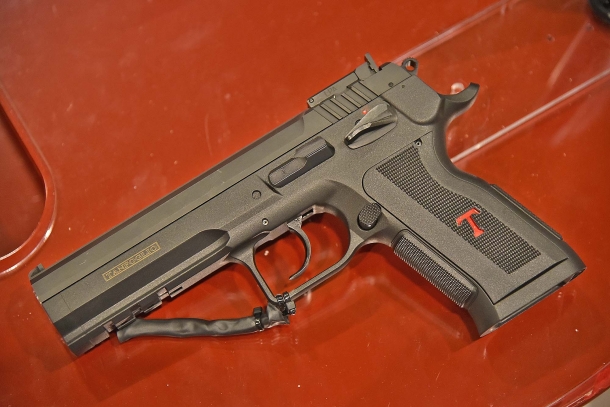 La pistola Tanfoglio Stock III P