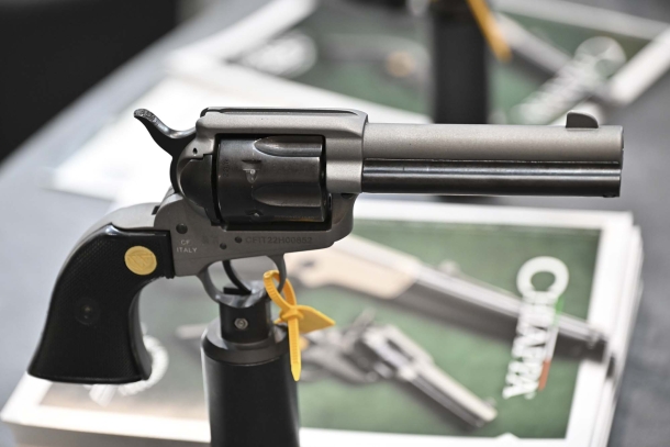 Chiappa Firearms 1873 SAA Tactical Grey, nuovo revolver a percussione anulare