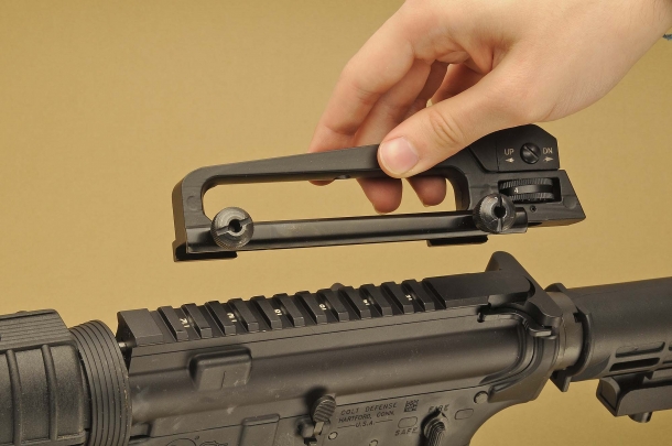 The removable carrying handle