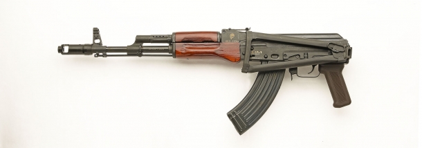 Lato sinistro dell'SDM AKS-103