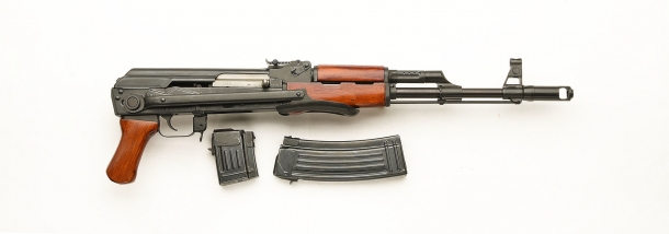 Lato destro dell'SDM AK-74