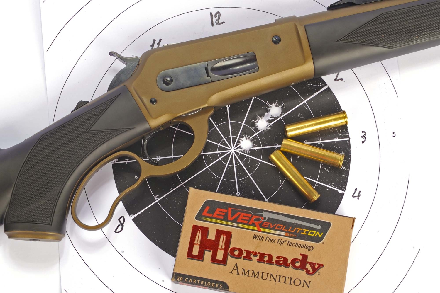 Rosata di 3 colpi realizzata a 50 metri con munizioni Hornady Lever Evolution .444 Marlin FTX da 265 grani: il diametro della rosata è inferiore ai 5 cm