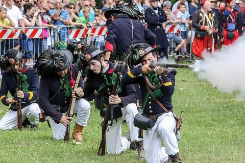 Rievocazioni storiche: finalmente una legge che valorizza le armi storiche e le repliche