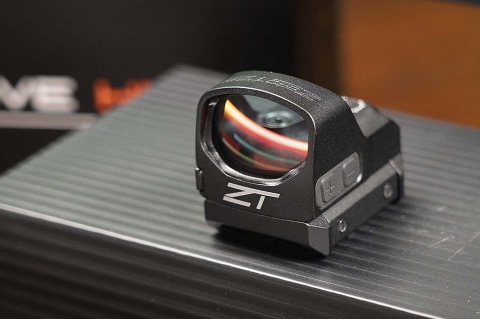 ZeroTech Optics Thrive HD red dot reflex sight