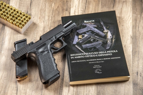 Libri: Riflessioni sull'uso della pistola in ambito tattico e difensivo 