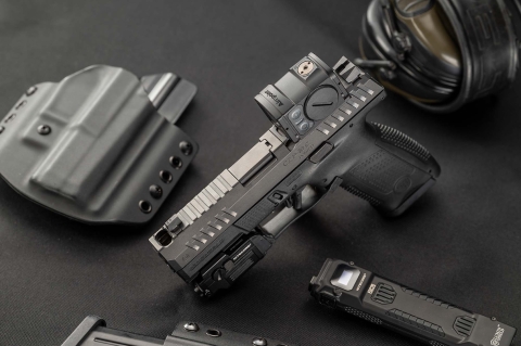CZ P10C Ported: a new compensated striker-fire pistol