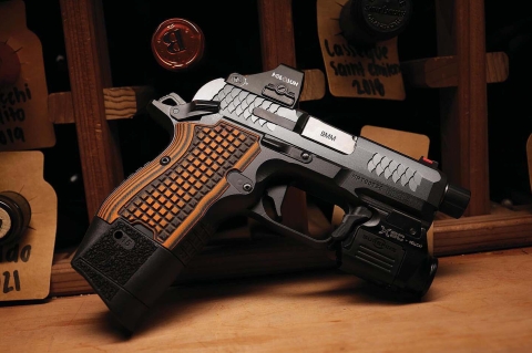 Kimber CDS9, a new micro-compact 1911 pistol