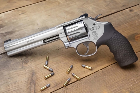Ritorna il revolver Smith & Wesson model 648