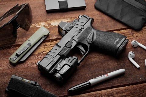 Springfield Armory Echelon 4.0C, new compact pistol designed for concealment