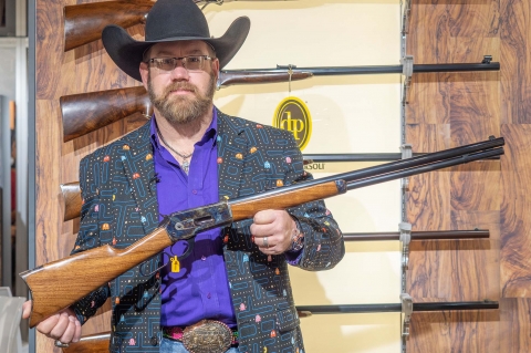 Pedersoli 1886 Sporting Classic lever-action rifle