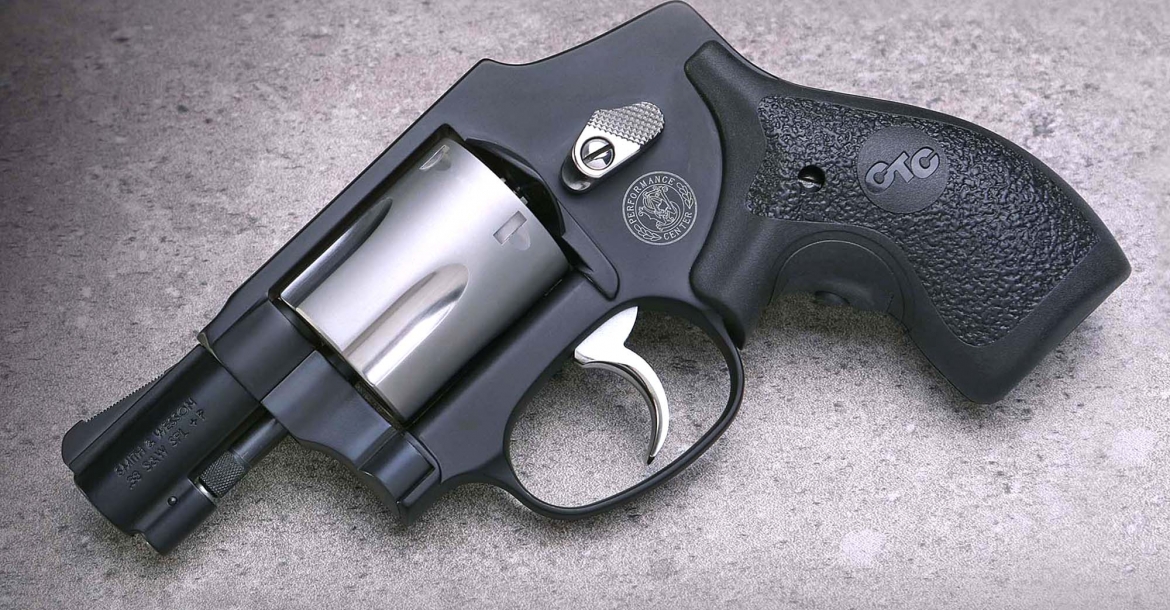 Revolver Smith & Wesson Performance Center Model 442 calibro .38 Special