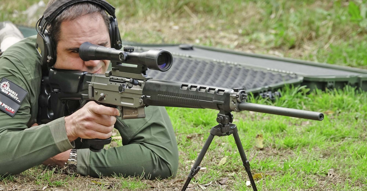 VIDEO: SIG 550 Sniper