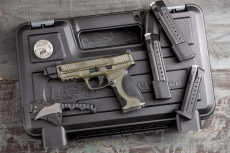 Smith & Wesson Performance Center M&P-9 Metal M2.0 Spec Series