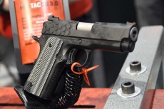 La pistola STI HEX Tactical 3.0